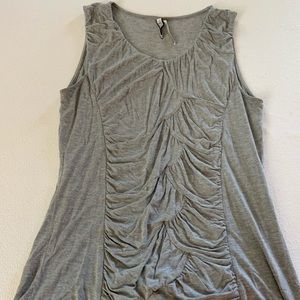 Gray knit sleeveless top